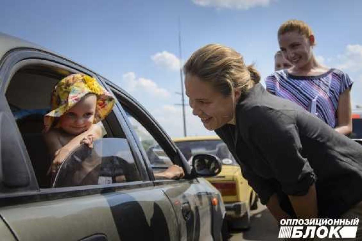 Королевская: Сегодня на блокпостах царит первобытный строй Королевская: Сегодня на блокпостах царит первобытный строй