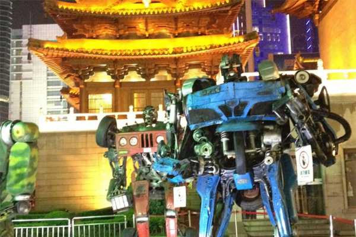 В КНР для любителей искусственного интеллекта откроют первый в мире супермаркет роботов В КНР для любителей искусственного интеллекта откроют первый в мире супермаркет роботов