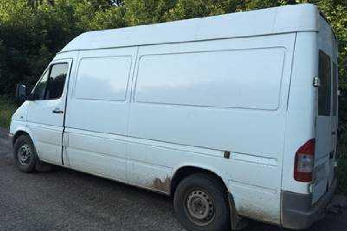 Сотрудники СБУ на Луганщине задержали партию товаров, предназначенную для террористов "ДНР/ЛНР" Сотрудники СБУ на Луганщине задержали партию товаров, предназначенную для террористов "ДНР/ЛНР"