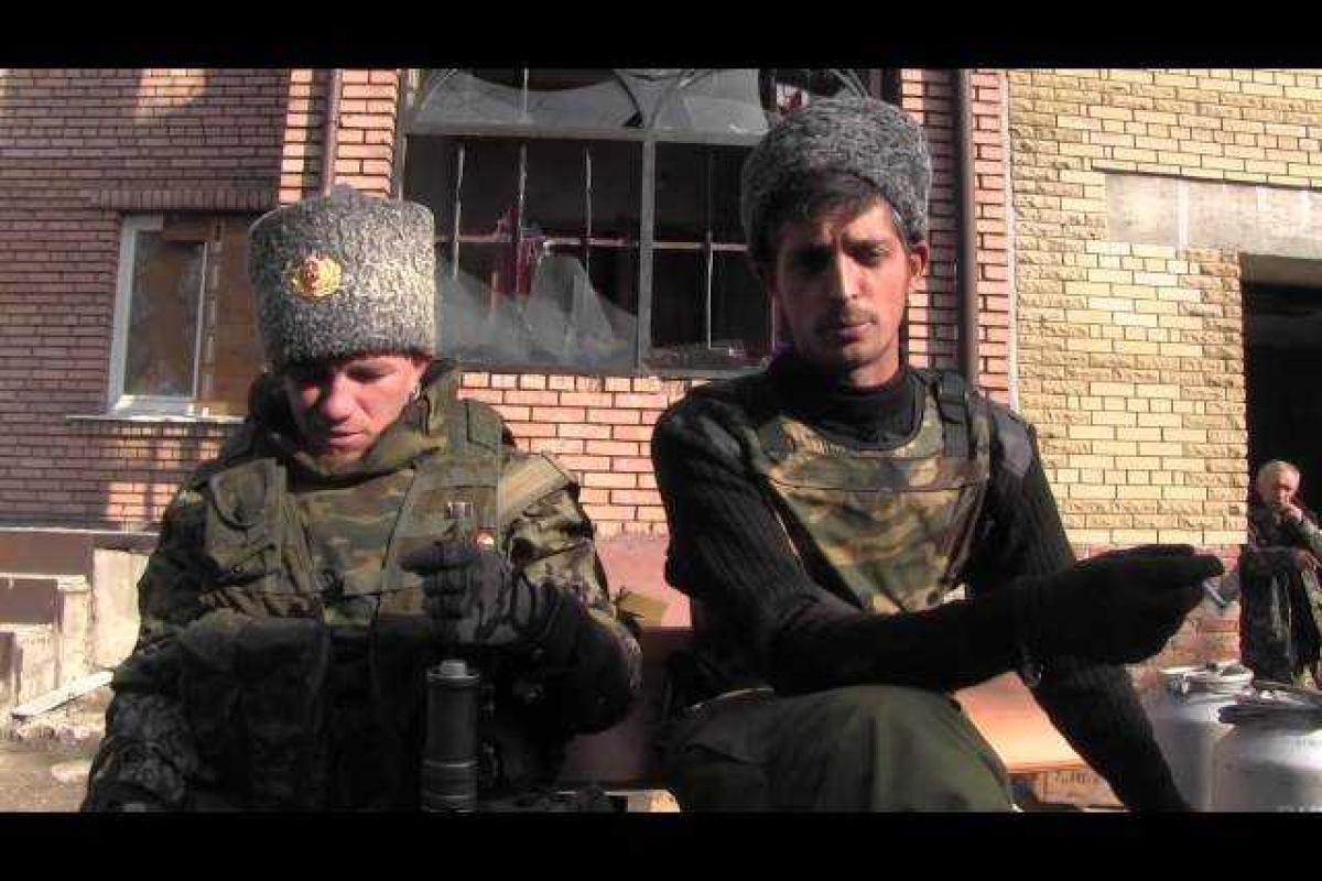 Слухи о ситуации в "ДНР" от нацбола Лимонова: Захарченко могут "снять", "Гиви" - разоружить, а "Моторола" - вообще пропал Слухи о ситуации в "ДНР" от нацбола Лимонова: Захарченко могут "снять", "Гиви" - разоружить, а "Моторола" - вообще пропал