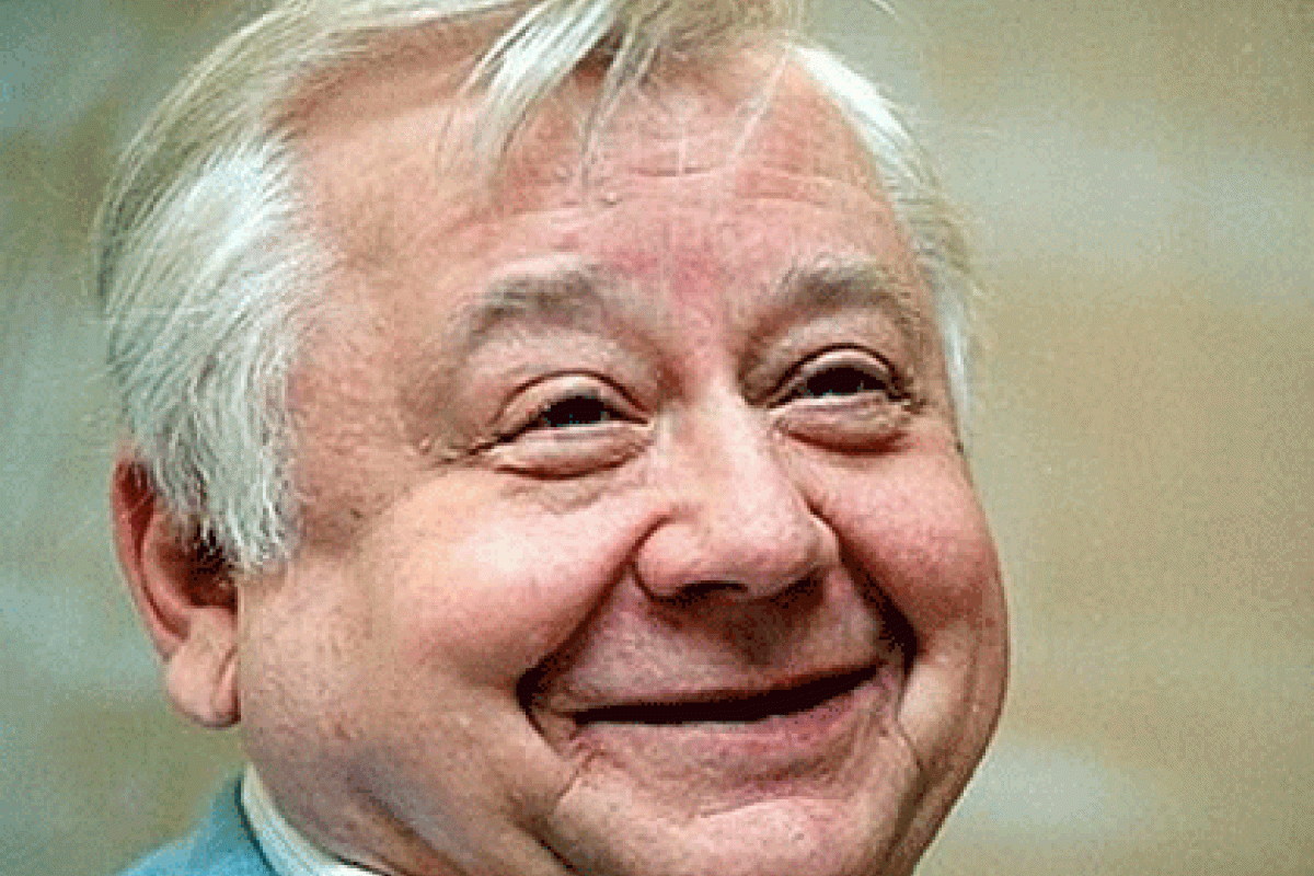 Мнение о Табакове: Болван. Вот так взять и обосрать всю свою биографию. Уже почти в самом конце