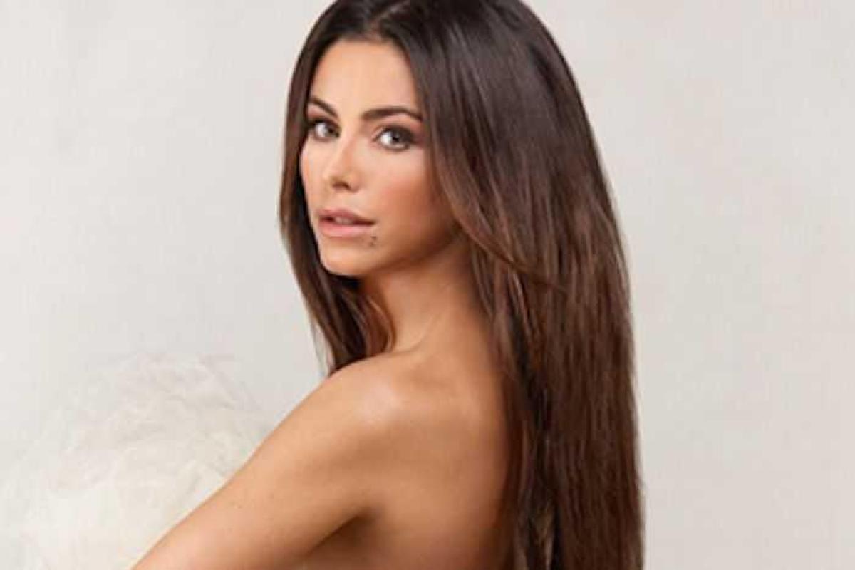 Поклонники "в пух и прах" раскритиковали новый откровенный наряд Ани Лорак Поклонники "в пух и прах" раскритиковали новый откровенный наряд Ани Лорак