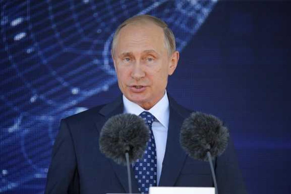 Что опять задумал Путин? Президент РФ призвал к прямому диалогу между Киевом и "республиками" Что опять задумал Путин? Президент РФ призвал к прямому диалогу между Киевом и "республиками"