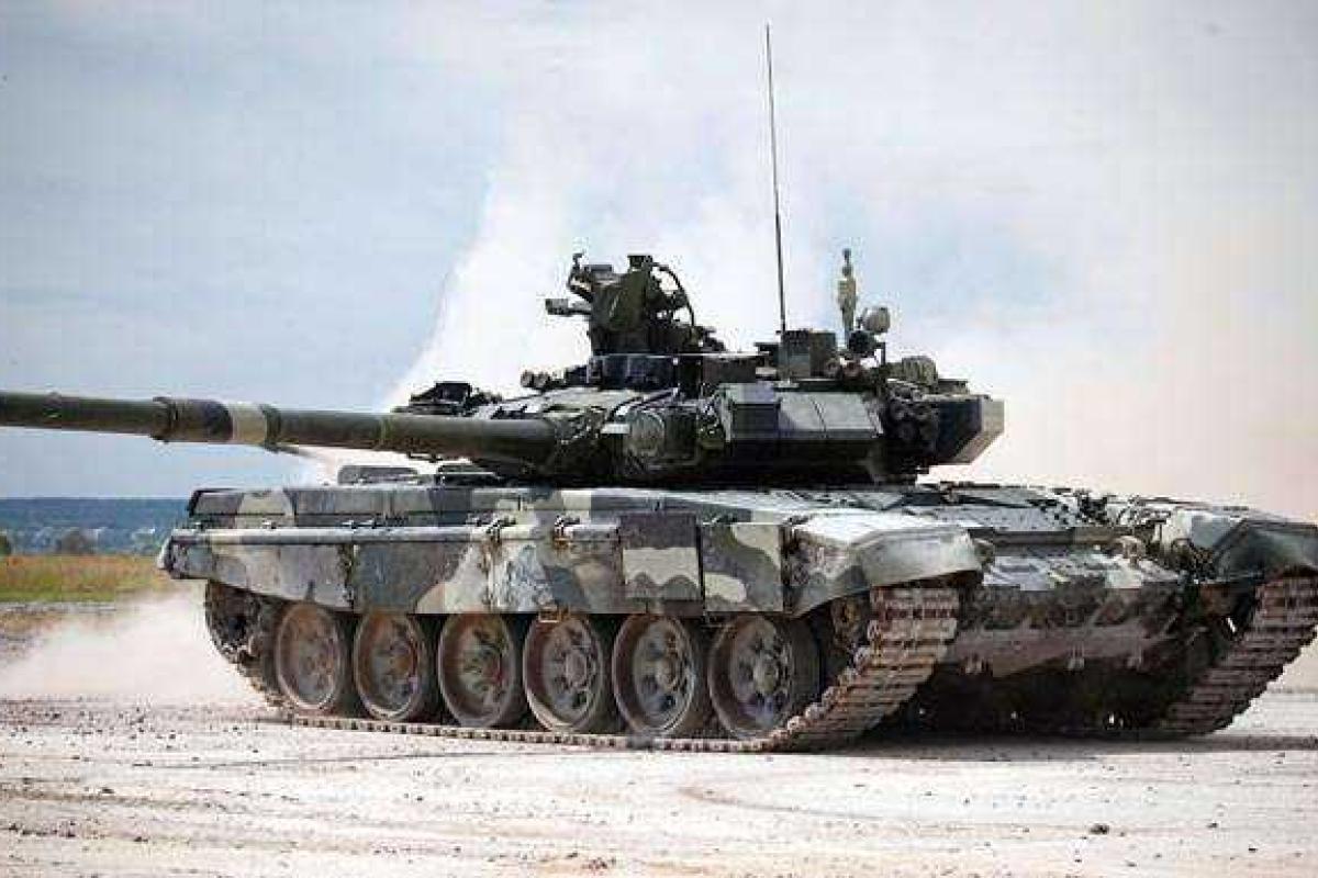 Тымчук: Боевики "ДНР" пытаются уничтожить позиции сил АТО с помощью огневого танкового удара Тымчук: Боевики "ДНР" пытаются уничтожить позиции сил АТО с помощью огневого танкового удара