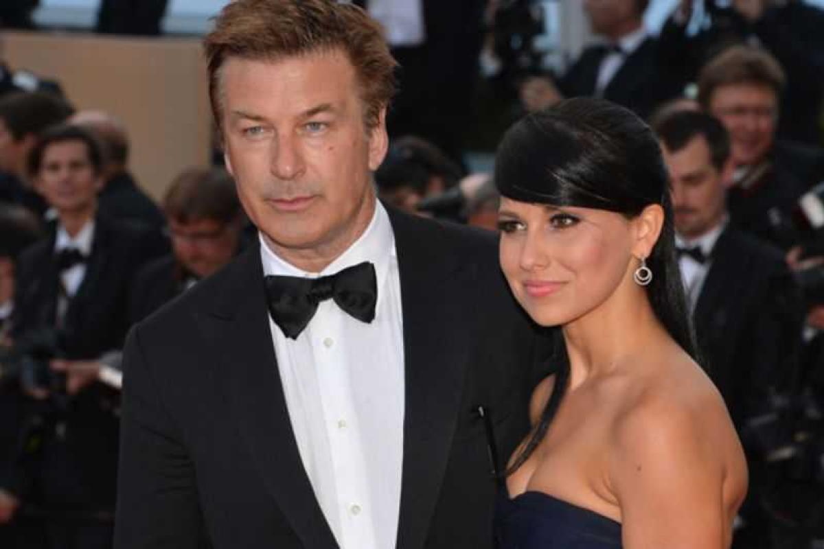 Обворожительная жена Алека Болдуина демонстрирует сногсшибательный результат занятий йогой Обворожительная жена Алека Болдуина демонстрирует сногсшибательный результат занятий йогой