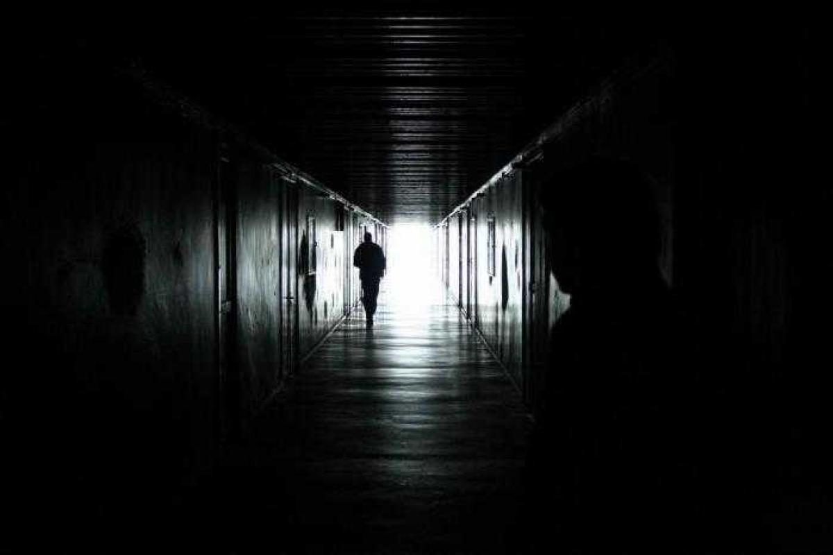 В России обещают большую награду за информацию о "маньяке из хрущевок" В России обещают большую награду за информацию о "маньяке из хрущевок"