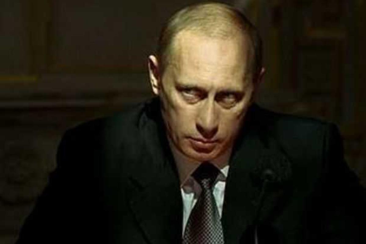 Пионтковский: Идет отчаянная "торговля о спасении лица", Путина готовы "слить" Пионтковский: Идет отчаянная "торговля о спасении лица", Путина готовы "слить"