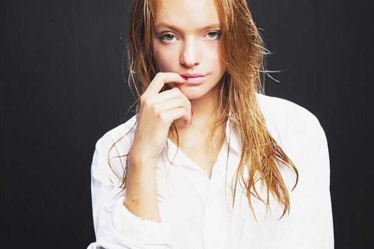 Юная дочь Пескова добавила разговоров и сплетен вокруг семьи, опубликовав пикантные фото