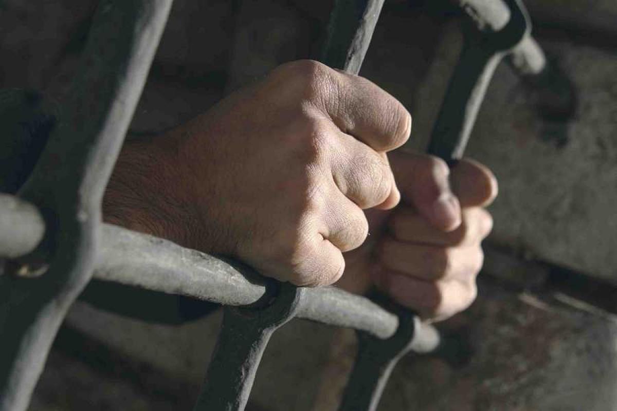 Апелляционный суд оставил за решеткой чиновника ГП "Красноармейскуголь" Апелляционный суд оставил за решеткой чиновника ГП "Красноармейскуголь"