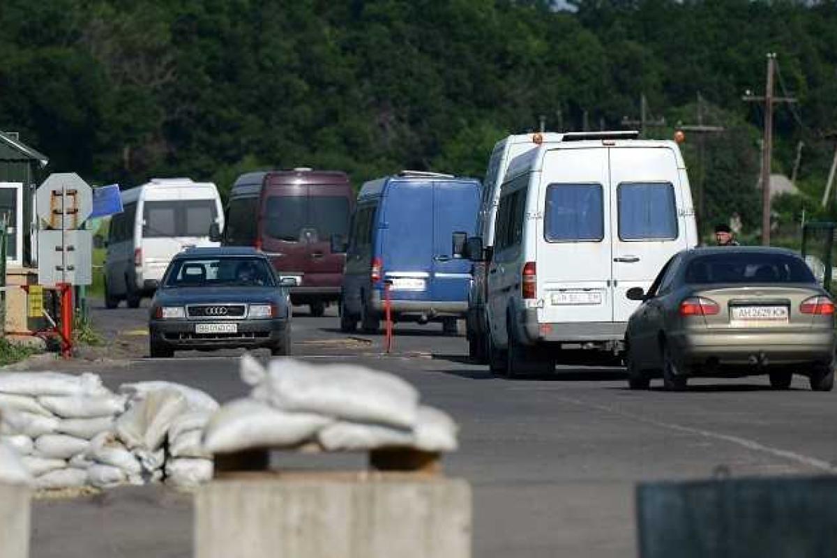 Власти "ДНР" решили навести порядок на границе и закрыть въезд для нелегалов из России Власти "ДНР" решили навести порядок на границе и закрыть въезд для нелегалов из России