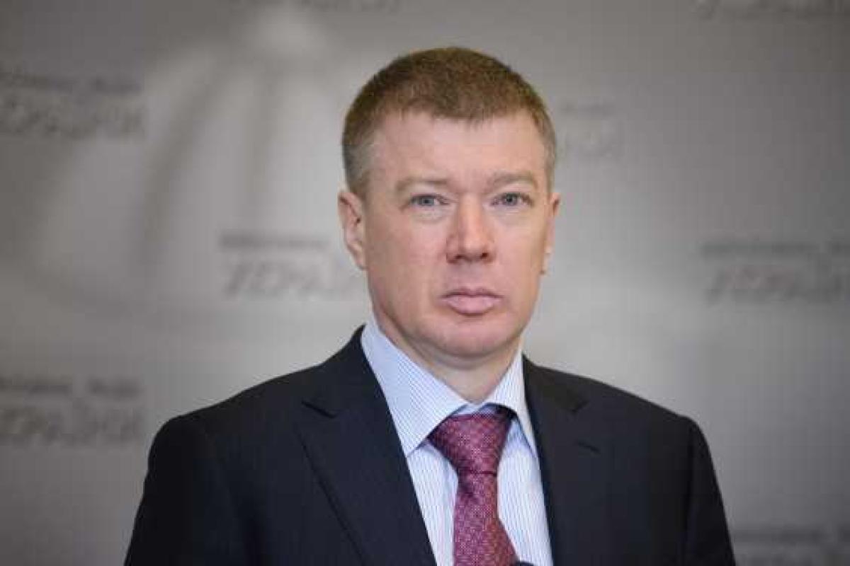 Ларин: власть предложила переселенцам встать в квартирную очередь, в которой годами стоят тысячи семей