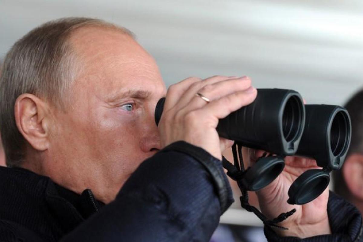 Путин тайно собирает на Луганщине мощный ударный кулак Путин тайно собирает на Луганщине мощный ударный кулак