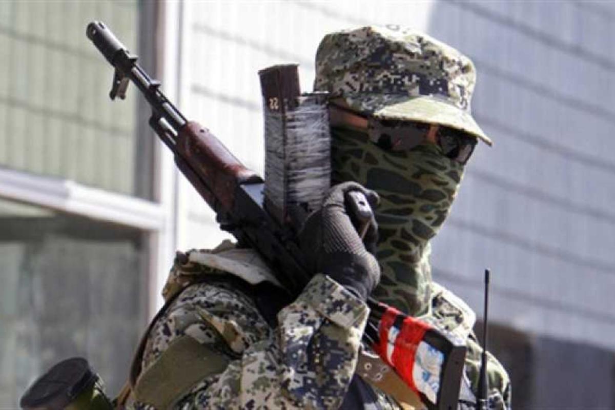 Для мужчин Донбасса в возрасте до 50 лет боевики перекрыли границу на выезд Для мужчин Донбасса в возрасте до 50 лет боевики перекрыли границу на выезд