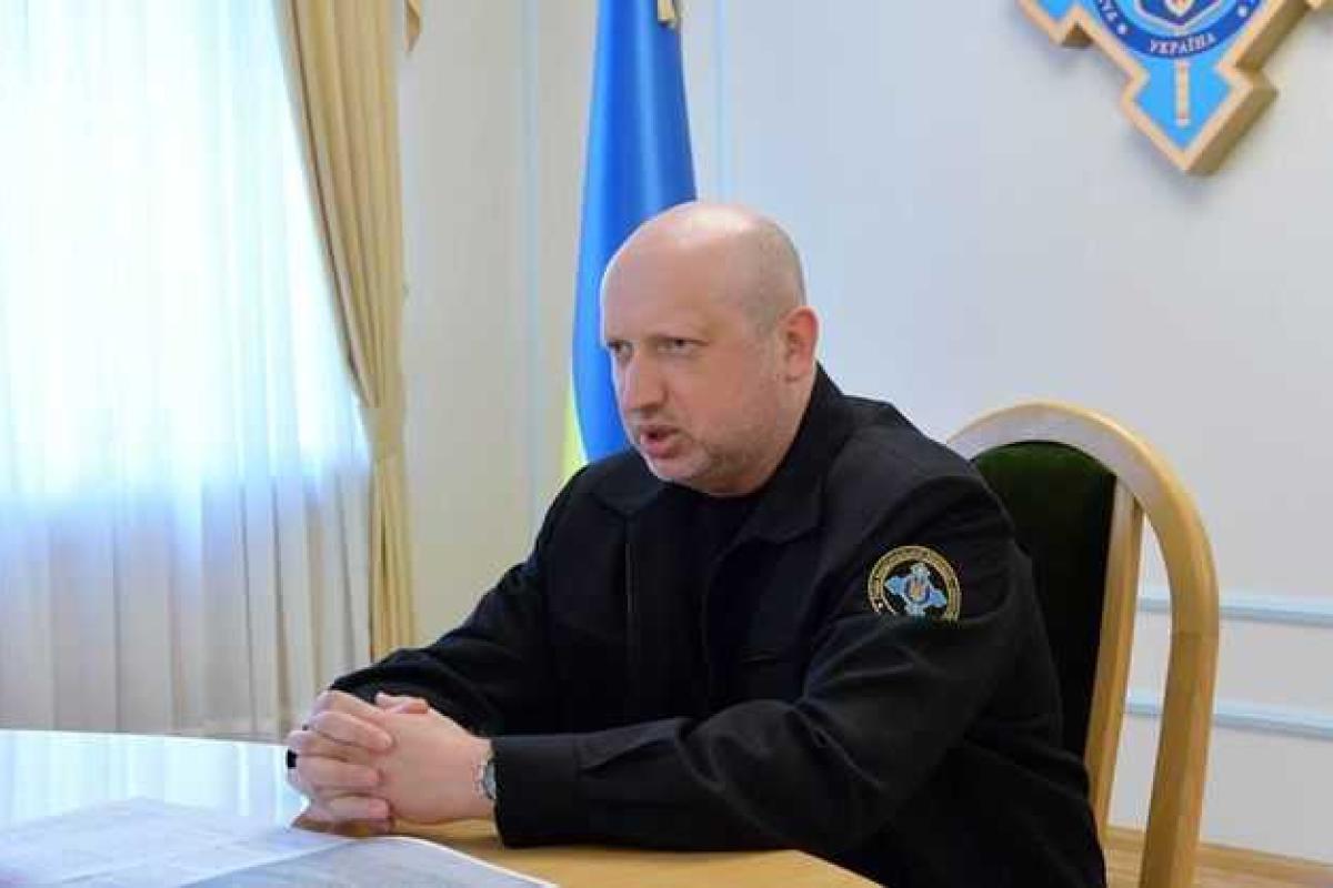 Турчинов: мы отрабатываем задачи не только отбивать атаку, но и контратаковать в случае необходимости