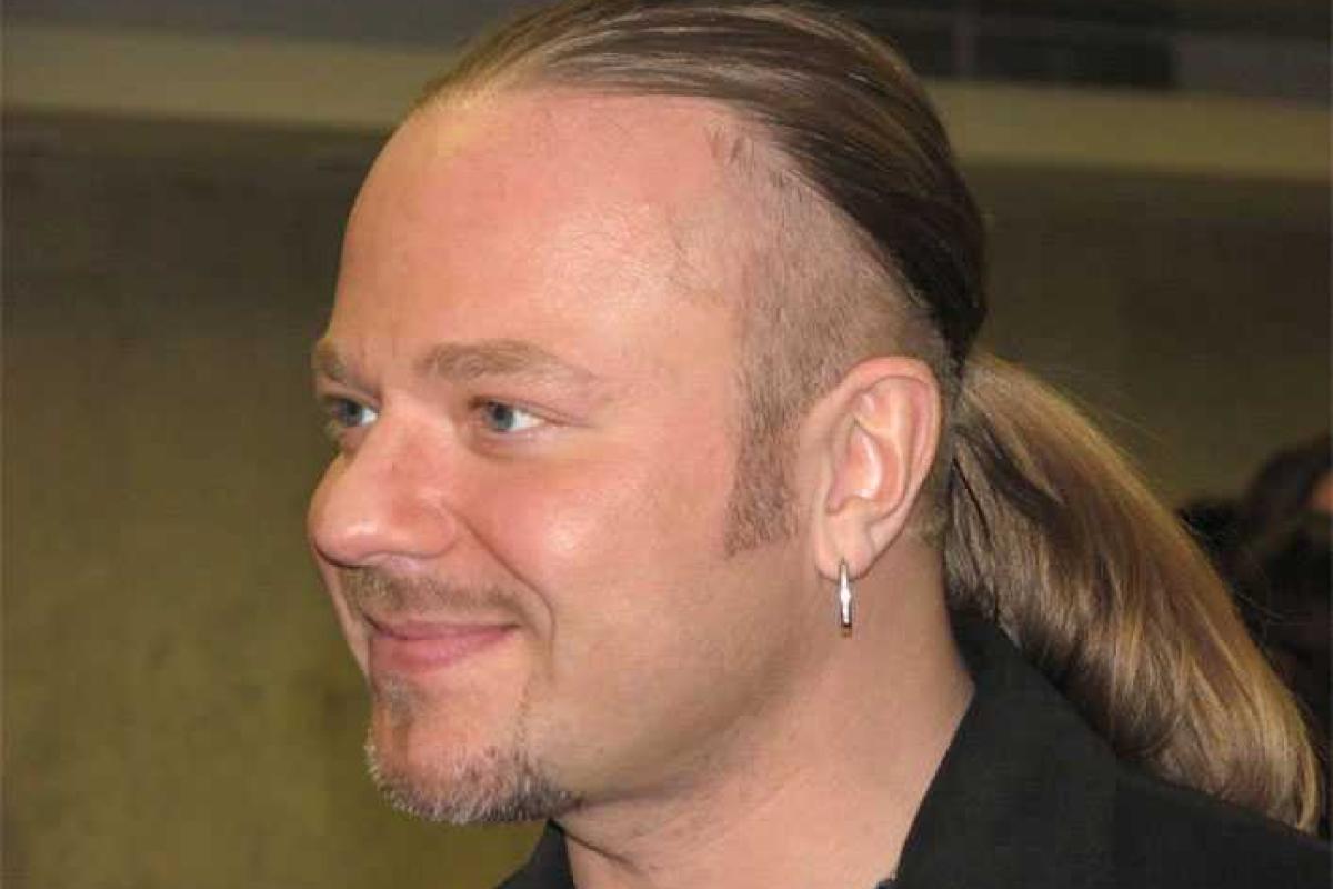 Поклонники обсуждают новое тату Владимира Преснякова