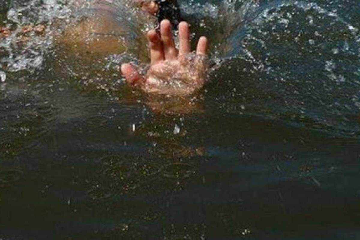 В Краматорске 3-летний ребенок утонул в бассейне во дворе собственного дома В Краматорске 3-летний ребенок утонул в бассейне во дворе собственного дома