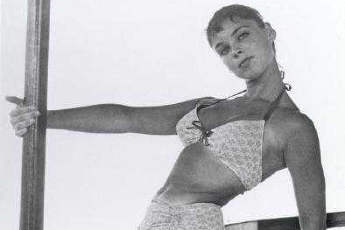 Ушла из жизни американская актриса Ивонн Крейг Ушла из жизни американская актриса Ивонн Крейг