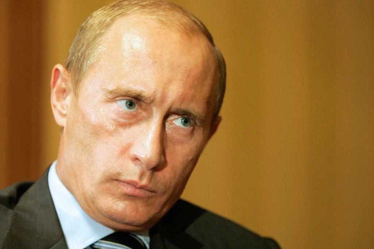 Путин начал "чистку" в своих рядах Путин начал "чистку" в своих рядах