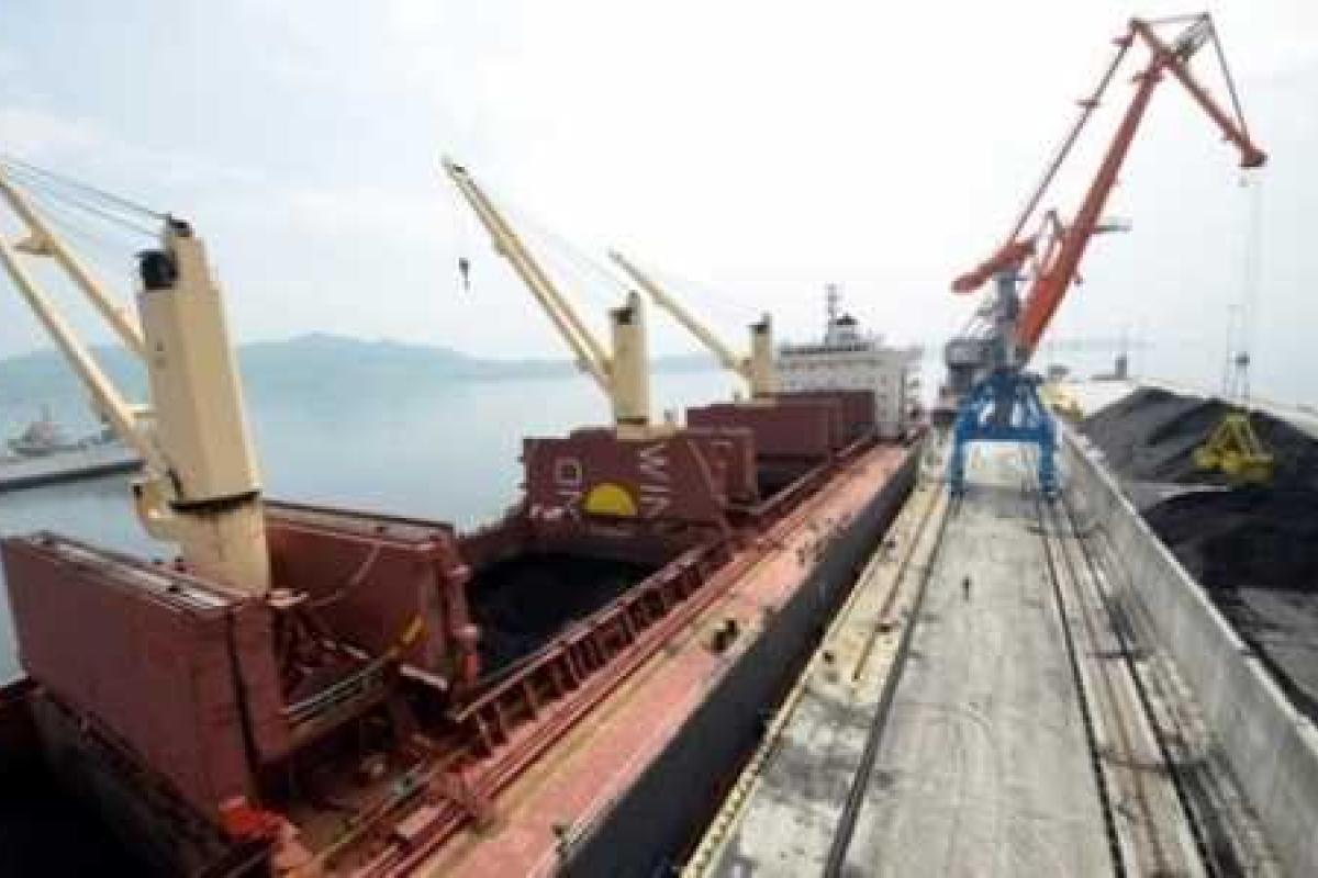 Демчишин рассказал о поставках в страну угля к отопительному сезону  Демчишин рассказал о поставках в страну угля к отопительному сезону