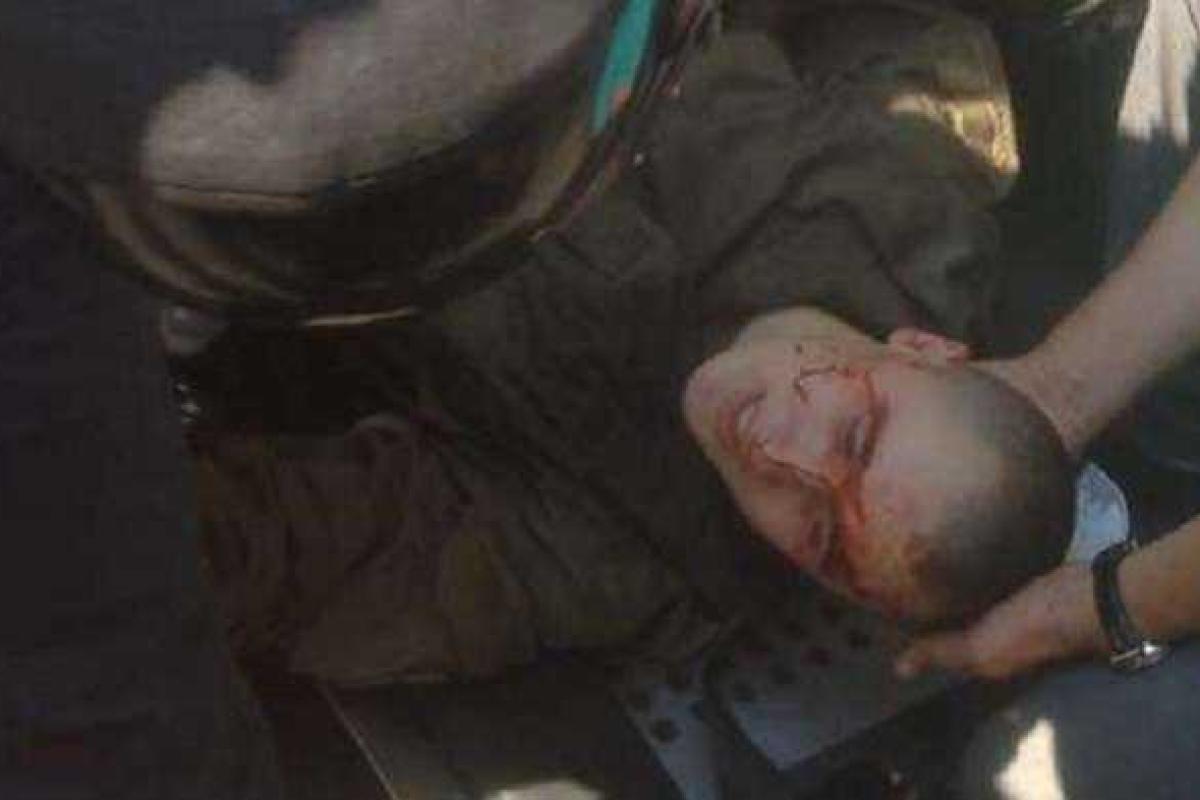 В Киеве творится беспредел: бронированные окна Верховной Рады обстрелял снайпер В Киеве творится беспредел: бронированные окна Верховной Рады обстрелял снайпер