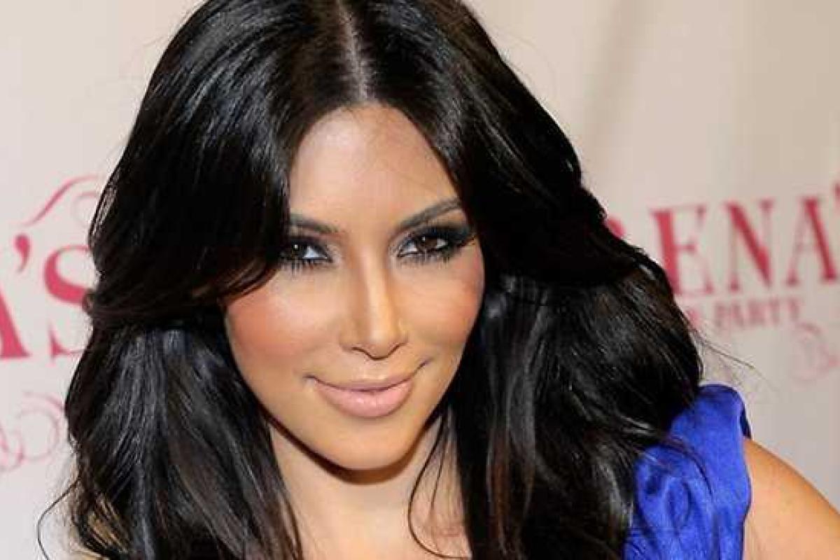 Ким Кардашьян обогнала Бейонсе по популярности в Instagram благодаря селфи в стиле "ню"