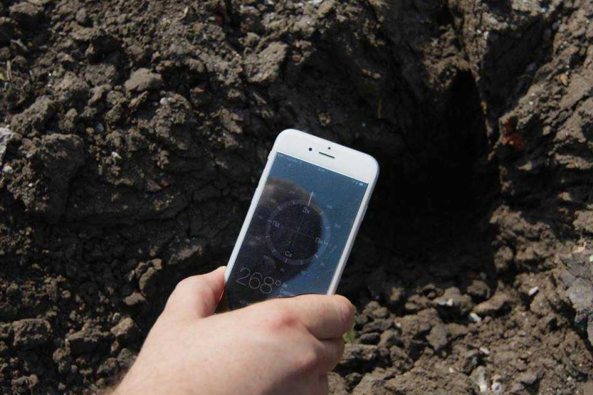 Житель Мариуполя наглядно доказал, что Сартану обстреляли боевики "ДНР" Житель Мариуполя наглядно доказал, что Сартану обстреляли боевики "ДНР"