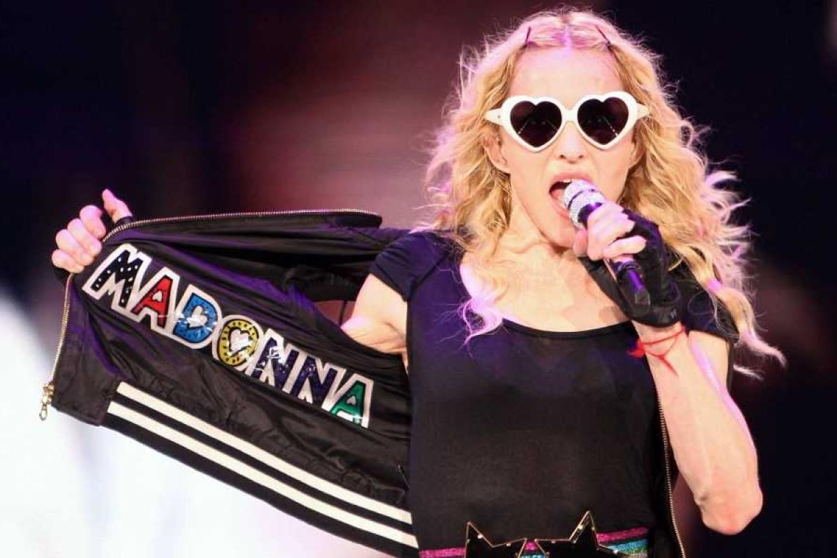 Мадонна навсегда отказалась от выступлений в РФ из-за отношения россиян к гомосексуалистам