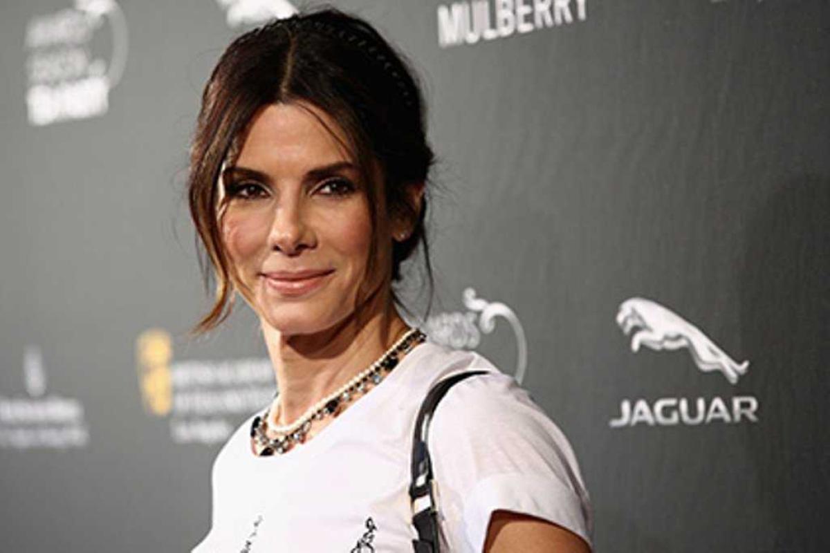 У Сандры Буллок новый роман с горячим и суперсексуальным фотографом - инсайдер У Сандры Буллок новый роман с горячим и суперсексуальным фотографом - инсайдер