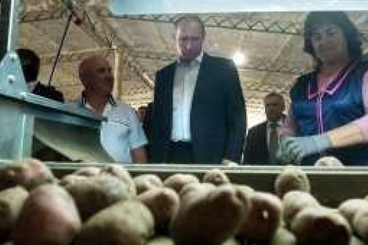 Путин "уговаривает" свой народ, что Россия - самая богатая страна! Путин "уговаривает" свой народ, что Россия - самая богатая страна!