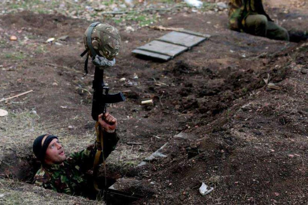 Тымчук: Донбасс продолжают пичкать боеприпасами, хотя среди ополченцев все чаще говорят об амнистии