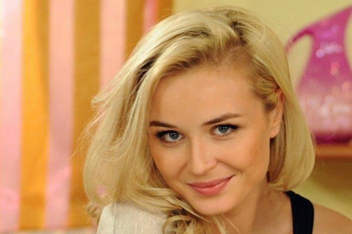 Полина Гагарина поменяла масть и стала жгучей брюнеткой