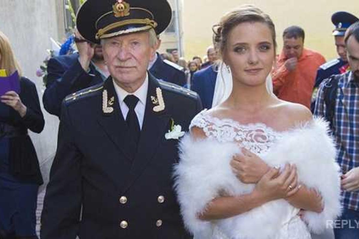 Юная жена 85-летнего Краско: у нас никогда не было секса, нас устраивает только духовная близость