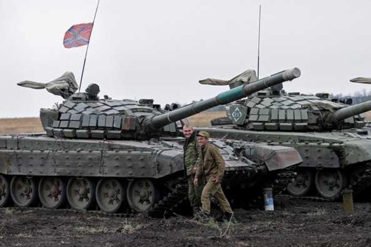 Боевики вновь начали "игру в танчики" на полигоне в Торезе