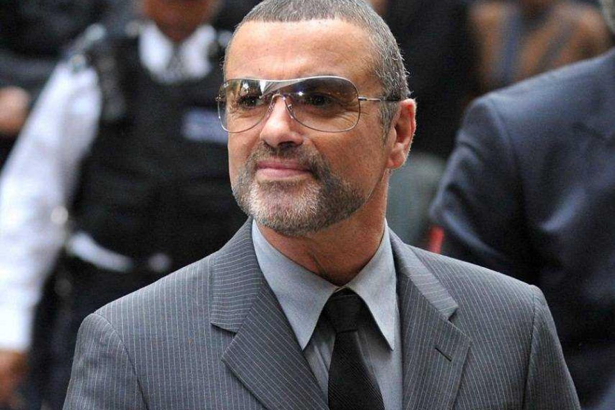 Экс-любовник Джорджа Майкла выложил в Сеть пикантные фото певца