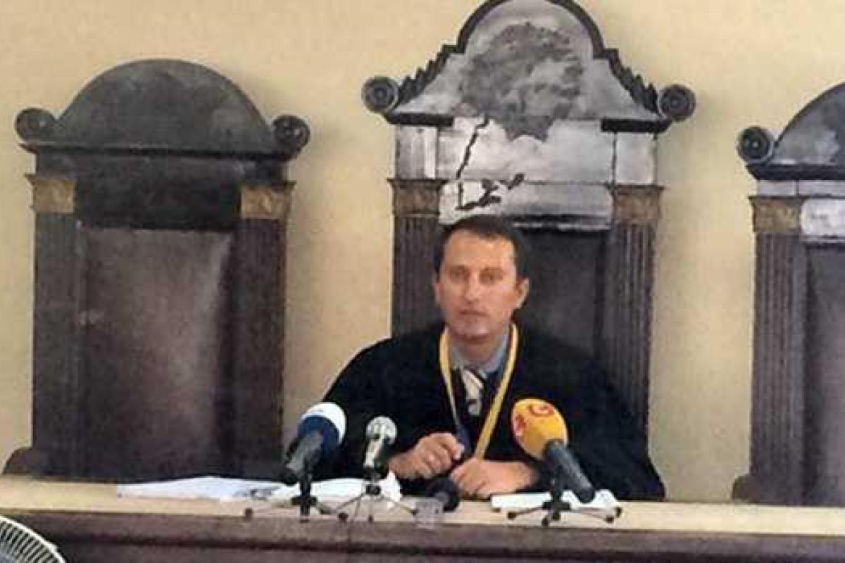 Кернес "наехал" на прокурора во время судебного заседания