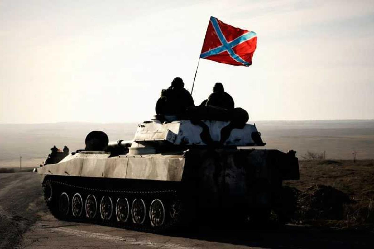 Беспокойные ночи боевиков "ЛНР": террористы по ночам подтягивают технику к передовой Беспокойные ночи боевиков "ЛНР": террористы по ночам подтягивают технику к передовой