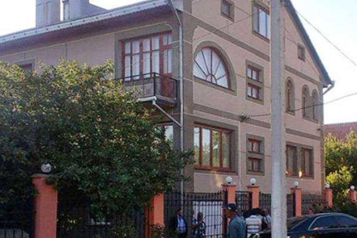 Блокада Крыма только началась, а на полуострове уже начались "заварушки" Блокада Крыма только началась, а на полуострове уже начались "заварушки"