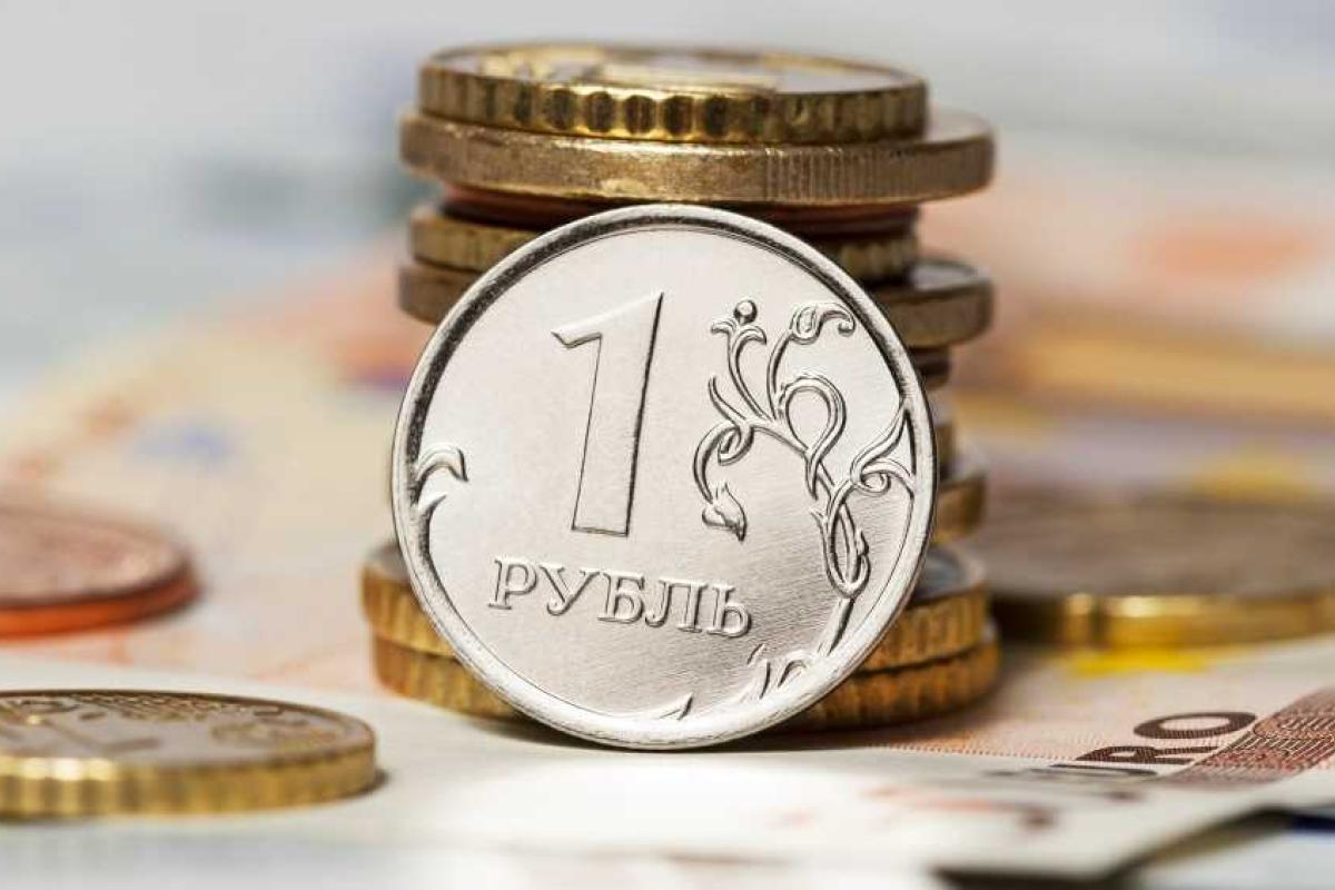 С 1 сентября основной валютой в "ЛНР" будет считаться российский рубль