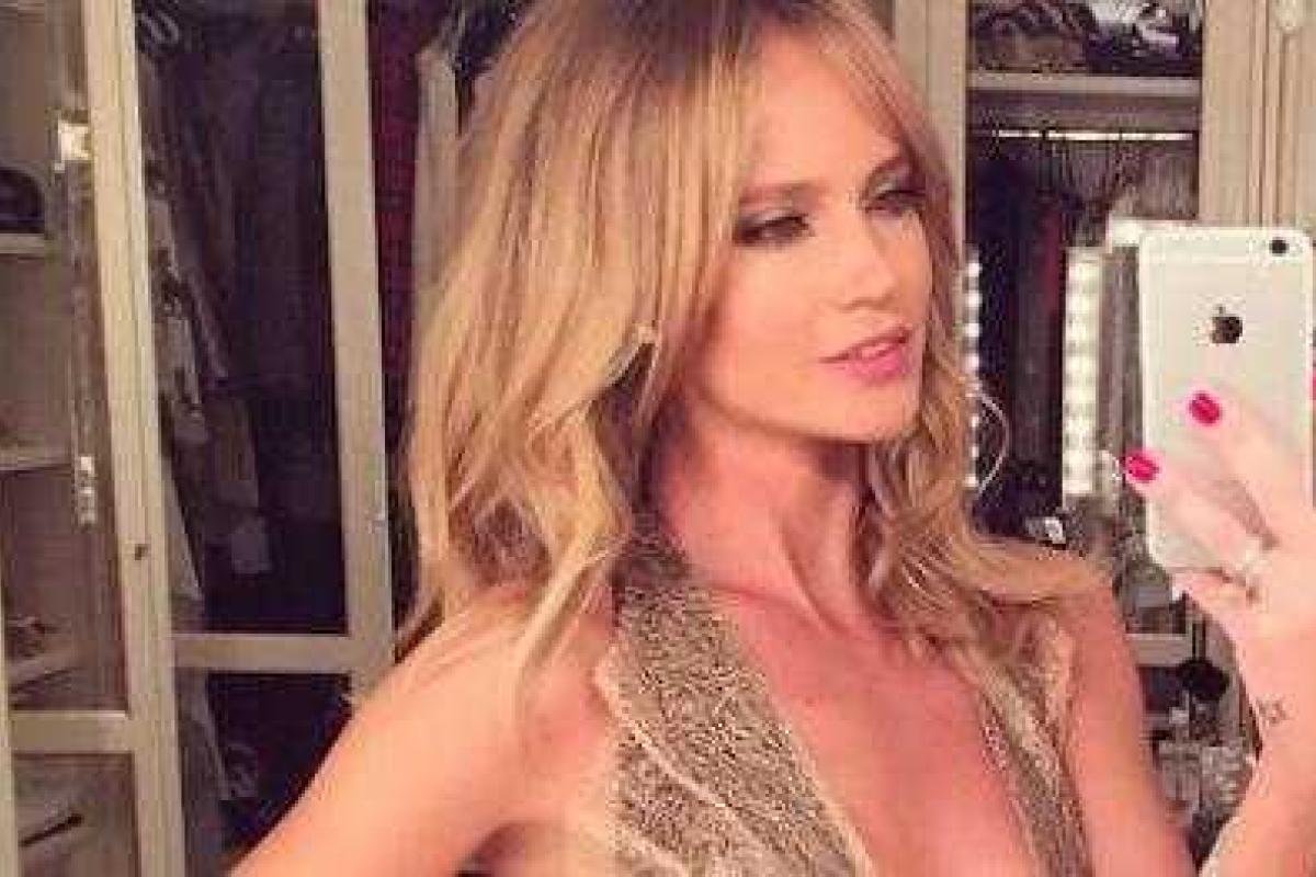 Фанаты посоветовали Глюкоzе носить нижнее белье