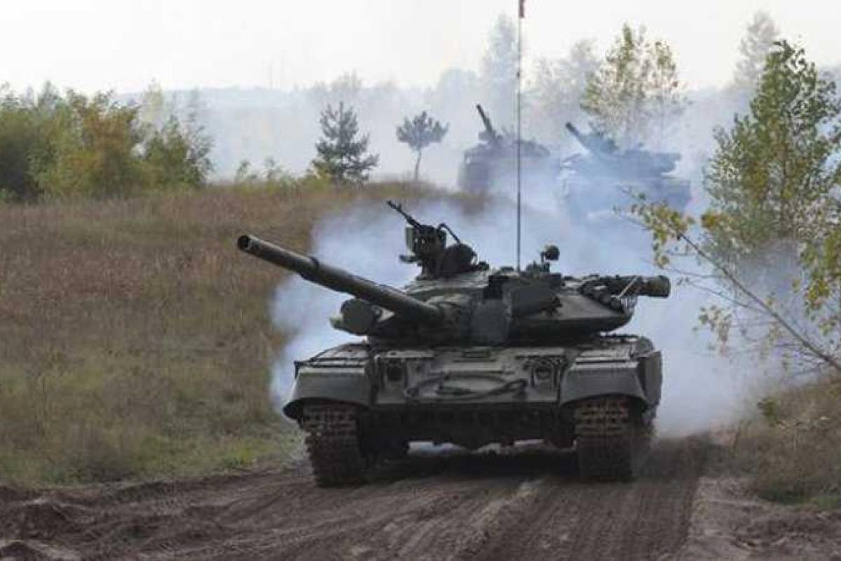 Тымчук: на Луганщине боевики укрепляют позиции танками и живой силой 