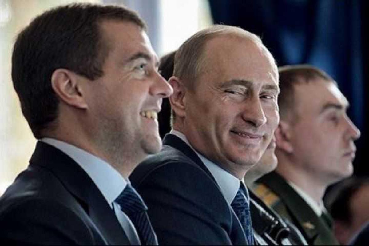 Путина раздули как лягушку и теперь в Кремле идет процесс "сдувания" - российский публицист Путина раздули как лягушку и теперь в Кремле идет процесс "сдувания" - российский публицист