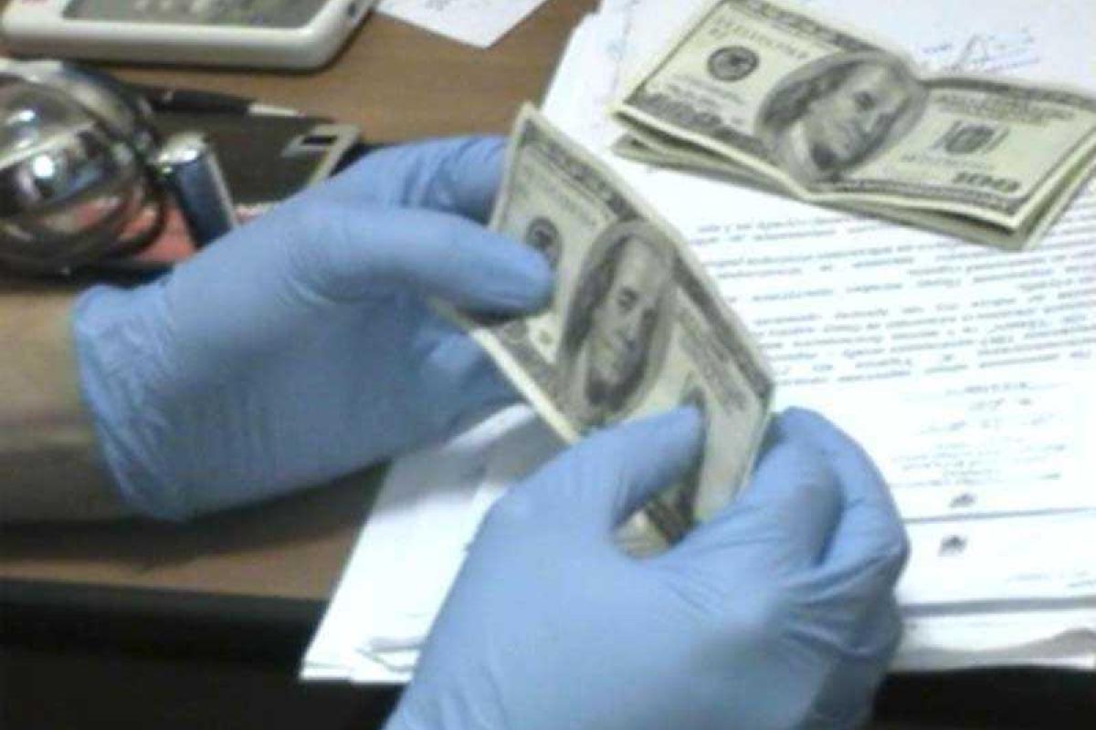 В Киеве при получении взятки задержан заместитель военного комиссара одного из райвоенкоматов В Киеве при получении взятки задержан заместитель военного комиссара одного из райвоенкоматов