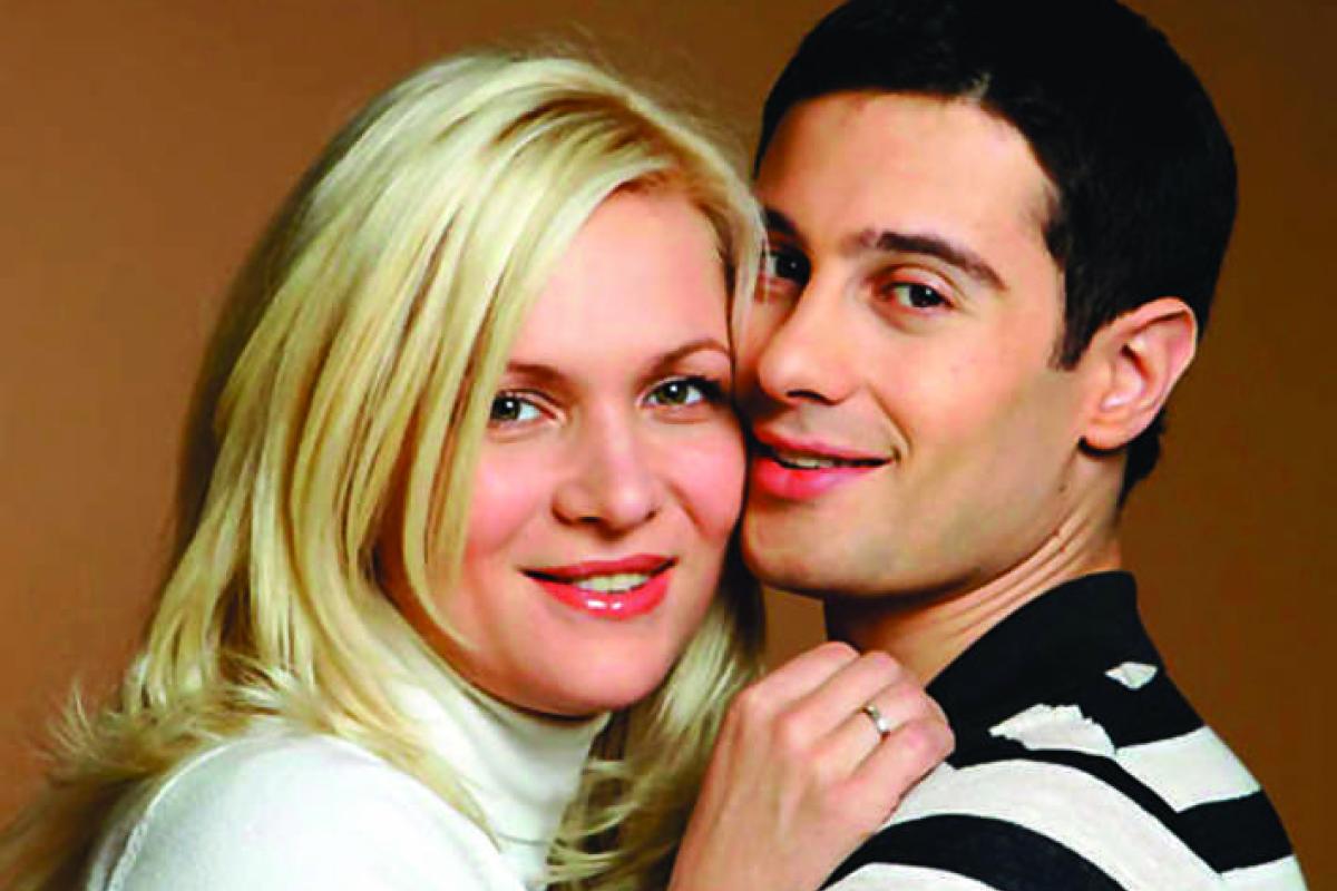 Антон и Виктория Макарские вернулись в Россию после рождения сына