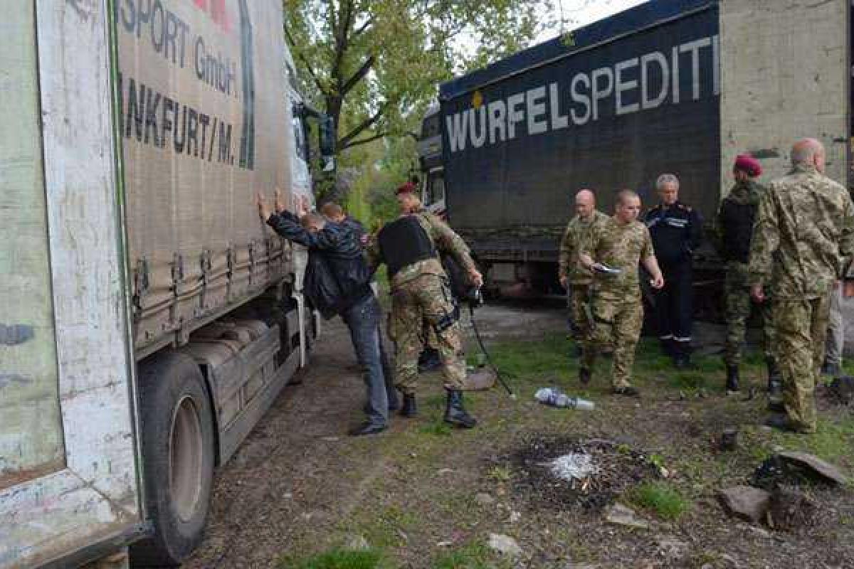 Нардеп: следующим шагом по борьбе с контрабандой товаров должна стать блокада Донбасса Нардеп: следующим шагом по борьбе с контрабандой товаров должна стать блокада Донбасса