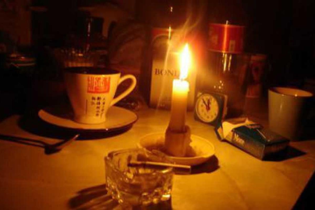 Укрэнерго: Не паникуйте, без света будем сидеть каждый день, но всего по 2 часа Укрэнерго: Не паникуйте, без света будем сидеть каждый день, но всего по 2 часа