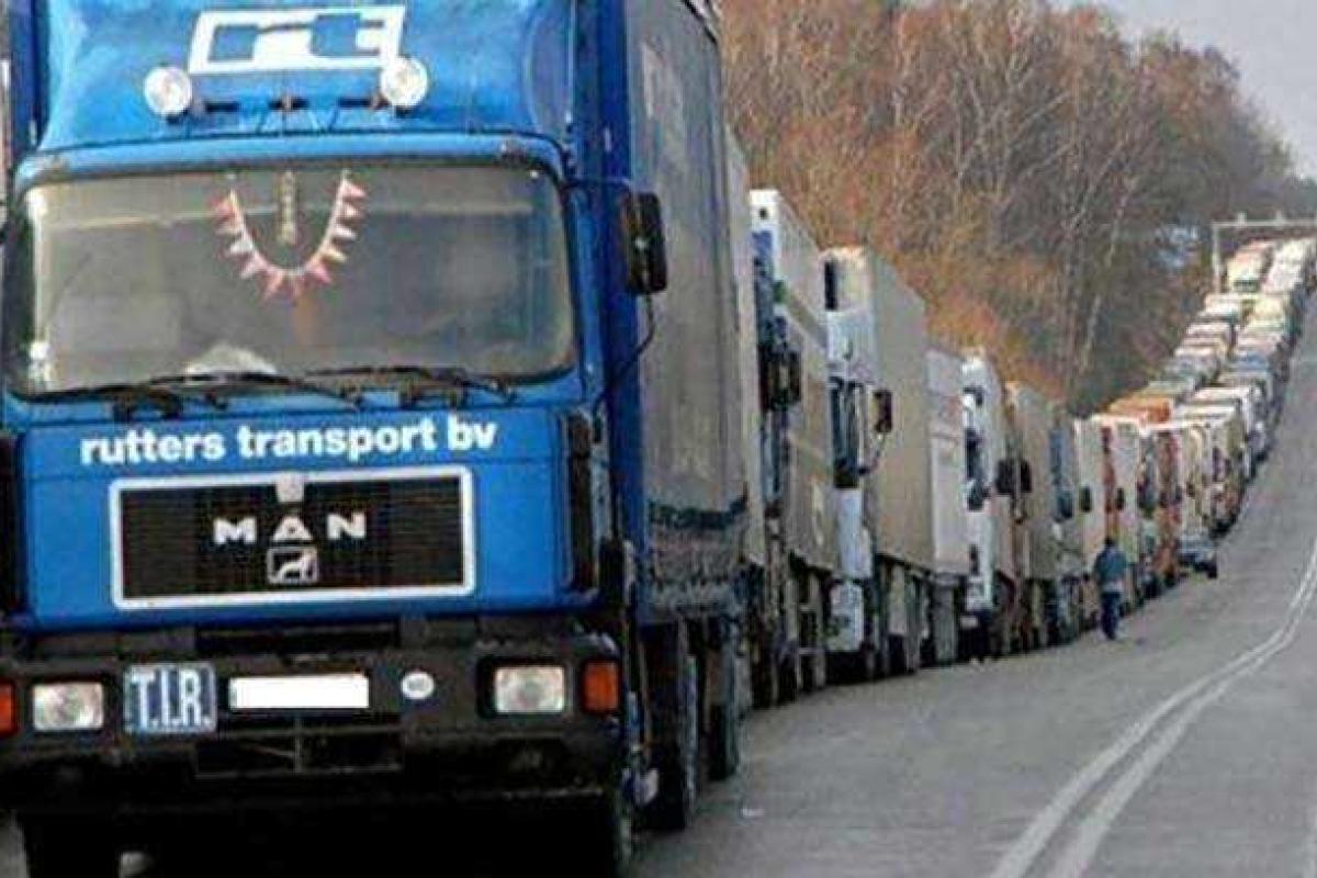 Чубаров: бизнес в Крыму торгует на крови, мы готовим продуктовую блокаду полуострова Чубаров: бизнес в Крыму торгует на крови, мы готовим продуктовую блокаду полуострова