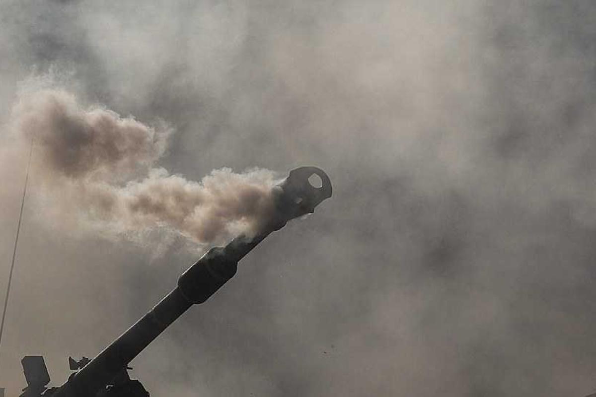 Горловка "тяжело" обстреляна: боевики обвиняют артиллерию ВСУ Горловка "тяжело" обстреляна: боевики обвиняют артиллерию ВСУ