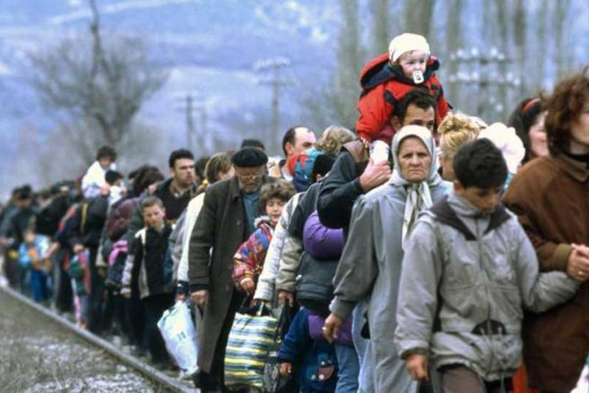 В РФ растет волна неприязни к переселенцам из Украины: русские не хотят видеть этих "нищих оборванцев" В РФ растет волна неприязни к переселенцам из Украины: русские не хотят видеть этих "нищих оборванцев"