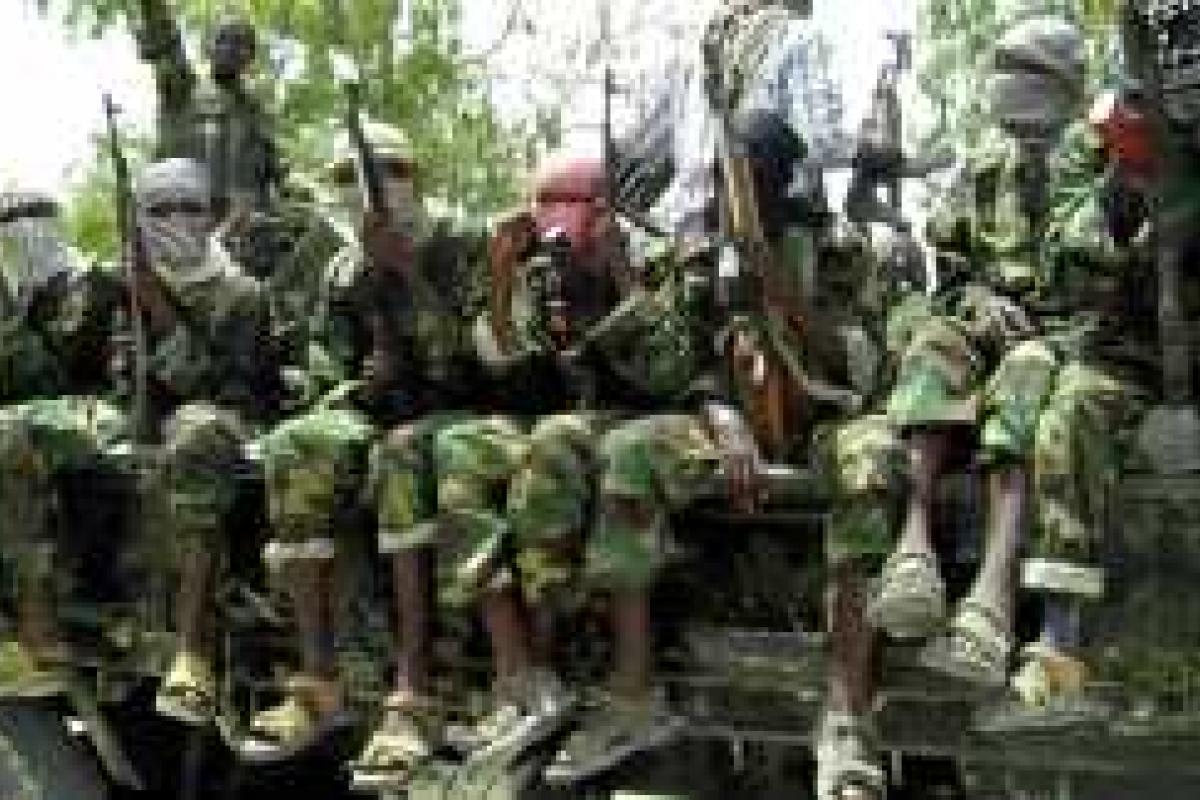 Боевики "ИГ" атаковали военную базу, точное число жертв неизвестно Боевики "ИГ" атаковали военную базу, точное число жертв неизвестно