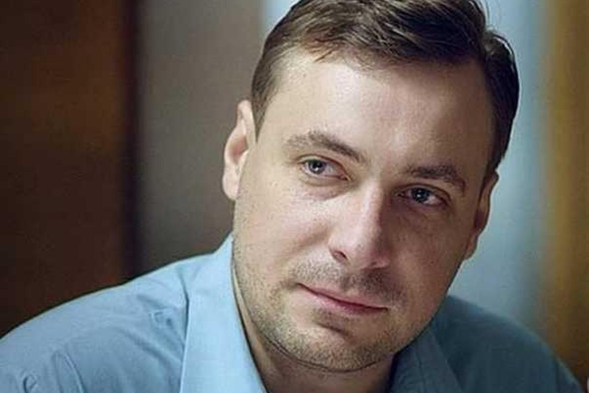 Рождение седьмого ребенка не остановило актера Евгения Цыганова - он ушел к другой возлюбленной